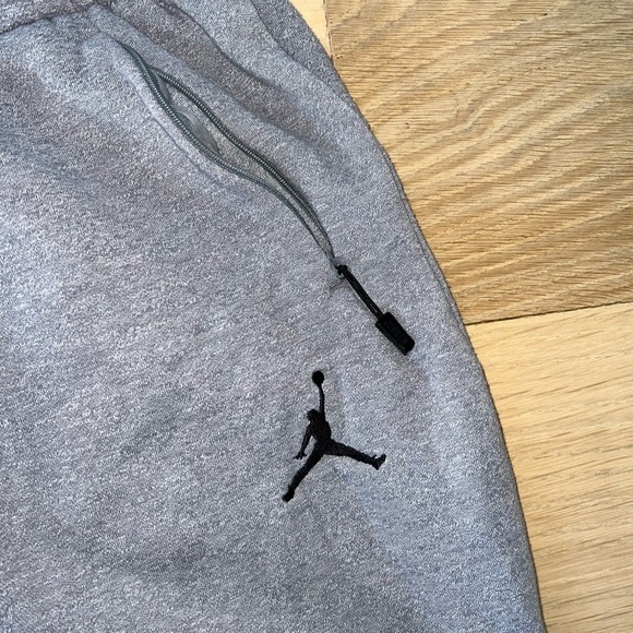 Jordan Gray Drawstring Sweatpants Size XXL - Picture 2 of 5